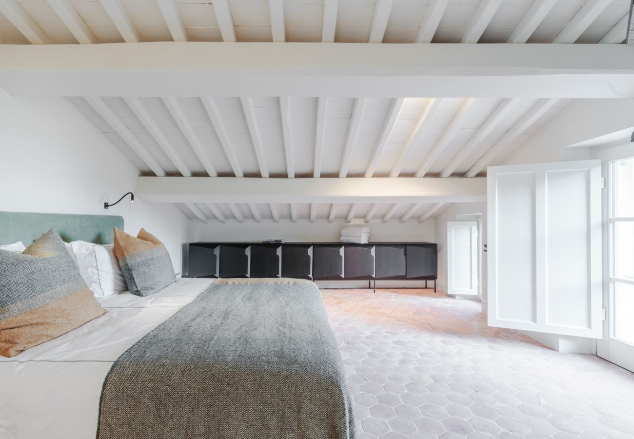 Villa a Lucca - Tramonto Farmhouse, Contemporary Tradition