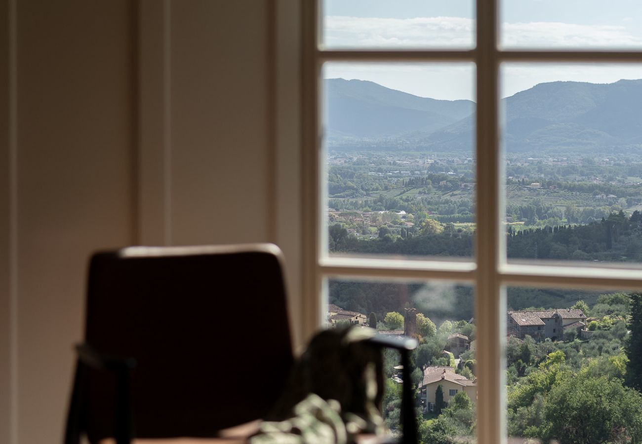 Villa a Lucca - Tramonto Farmhouse, Contemporary Tradition