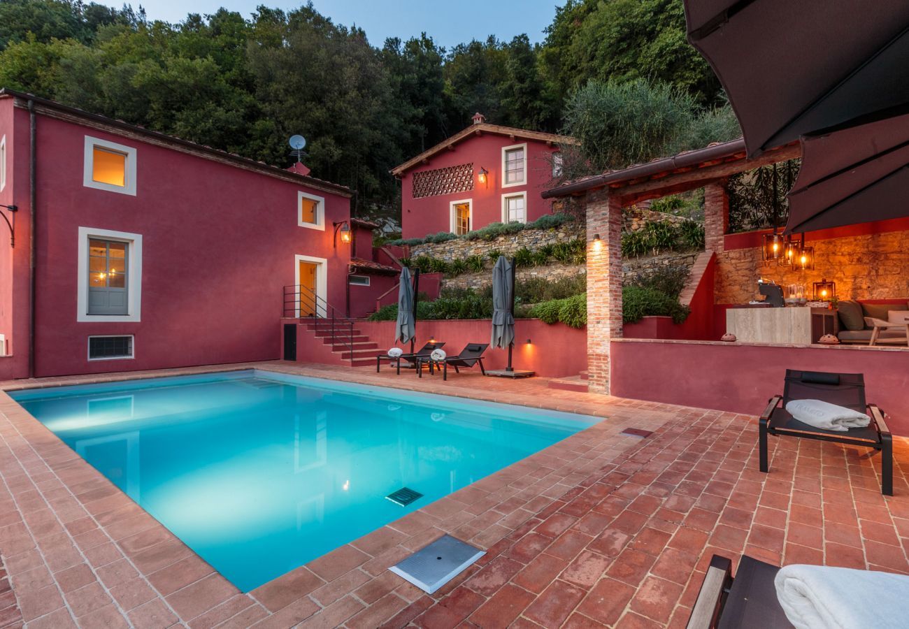 Villa a Lucca - Tramonto Farmhouse, a Luxury Retreat and a Contemporary Story of Tradition