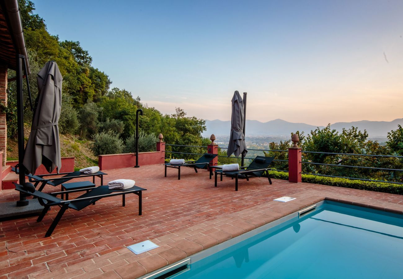 Villa a Lucca - Tramonto Farmhouse, Contemporary Tradition