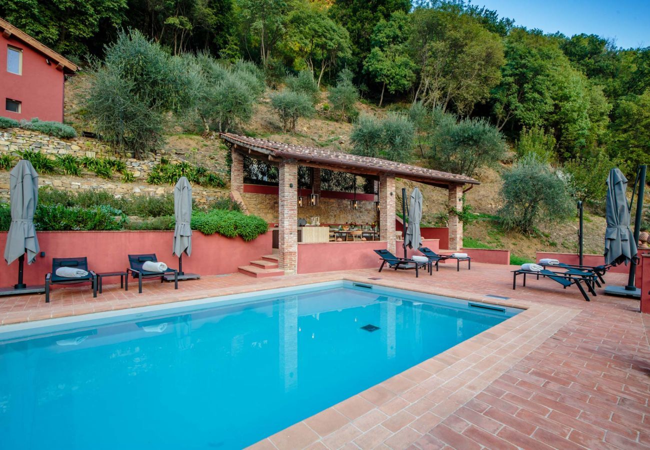 Villa a Lucca - Tramonto Farmhouse, a Luxury Retreat and a Contemporary Story of Tradition