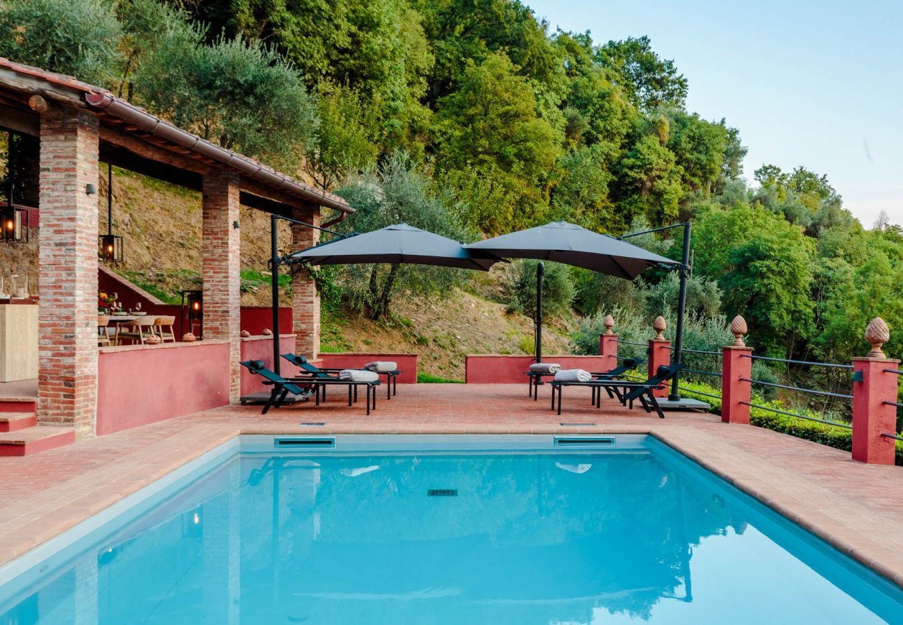 Villa a Lucca - Tramonto Farmhouse, a Luxury Retreat and a Contemporary Story of Tradition