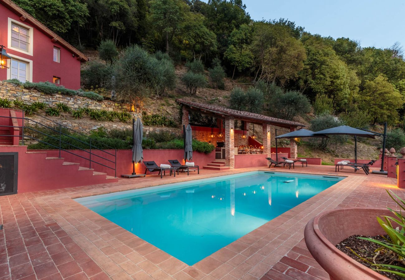 Villa a Lucca - Tramonto Farmhouse, a Luxury Retreat and a Contemporary Story of Tradition