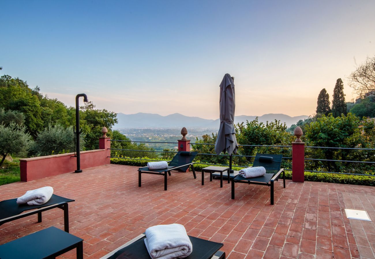 Villa a Lucca - Tramonto Farmhouse, a Luxury Retreat and a Contemporary Story of Tradition