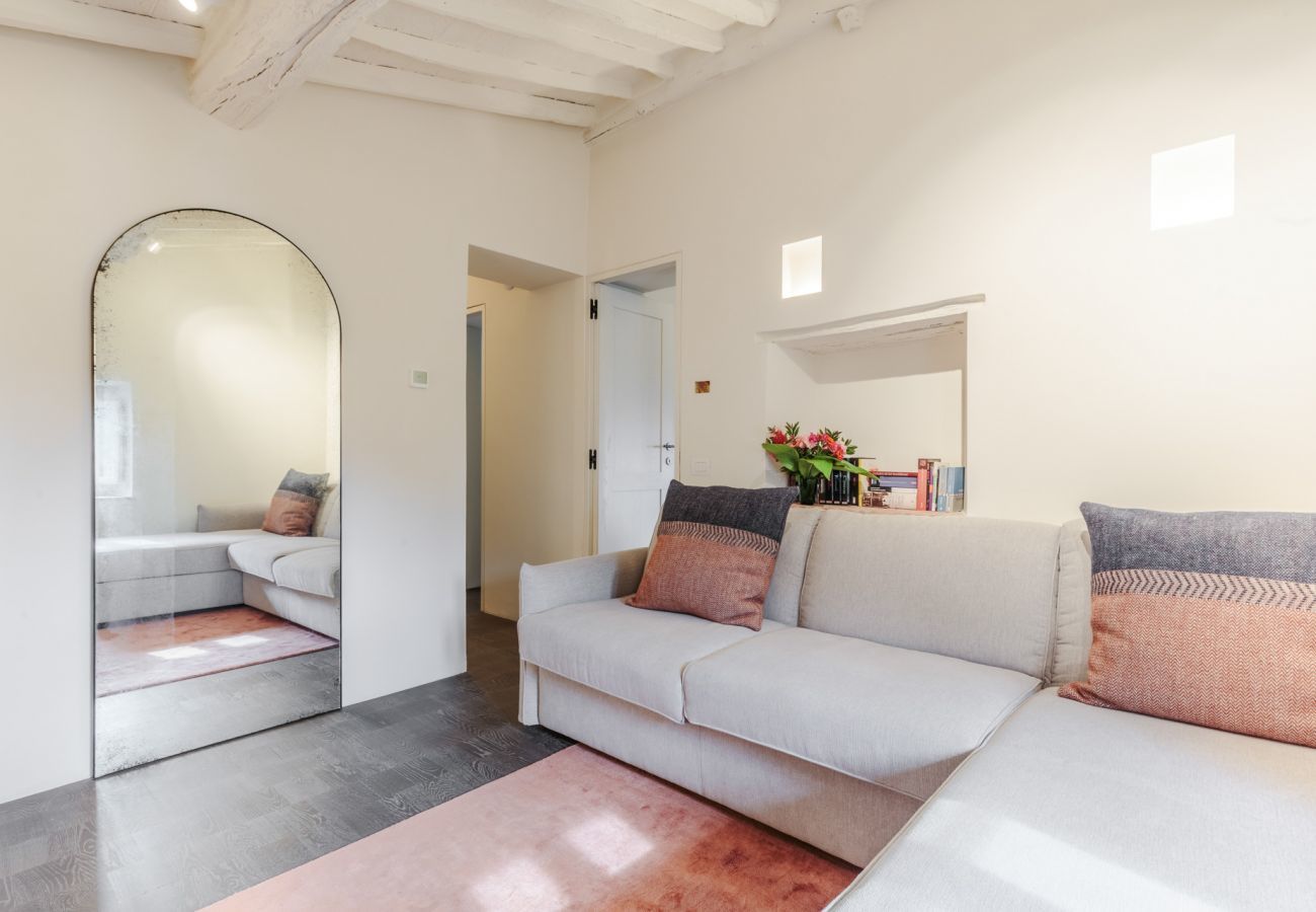 Villa a Lucca - Tramonto Farmhouse, a Luxury Retreat and a Contemporary Story of Tradition