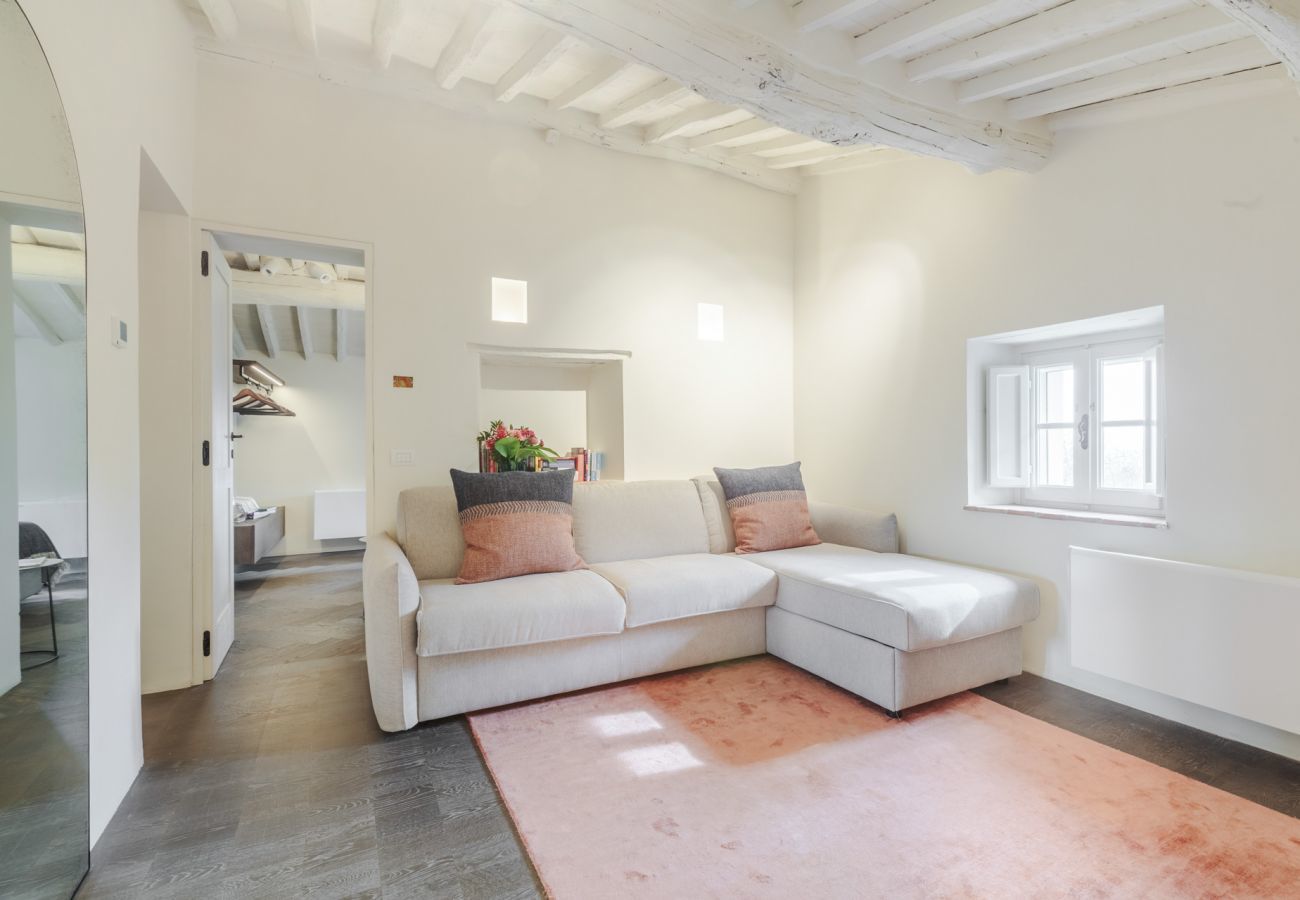 Villa a Lucca - Tramonto Farmhouse, a Luxury Retreat and a Contemporary Story of Tradition