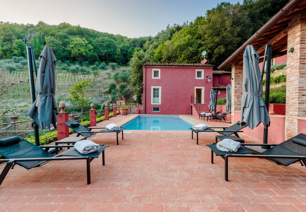 Villa a Lucca - Tramonto Farmhouse, a Luxury Retreat and a Contemporary Story of Tradition