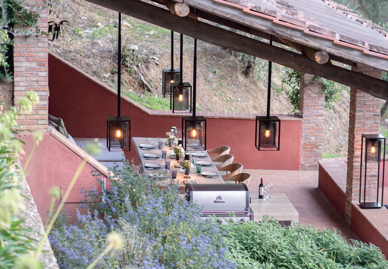 Villa a Lucca - Tramonto Farmhouse, a Luxury Retreat and a Contemporary Story of Tradition