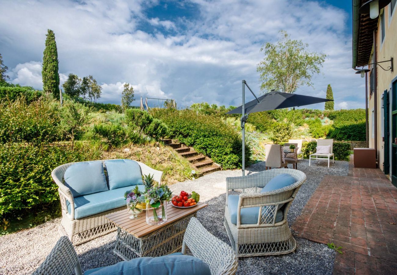Appartamento a Monte San quirico - Donato, Farmhouse Apartment with Pool