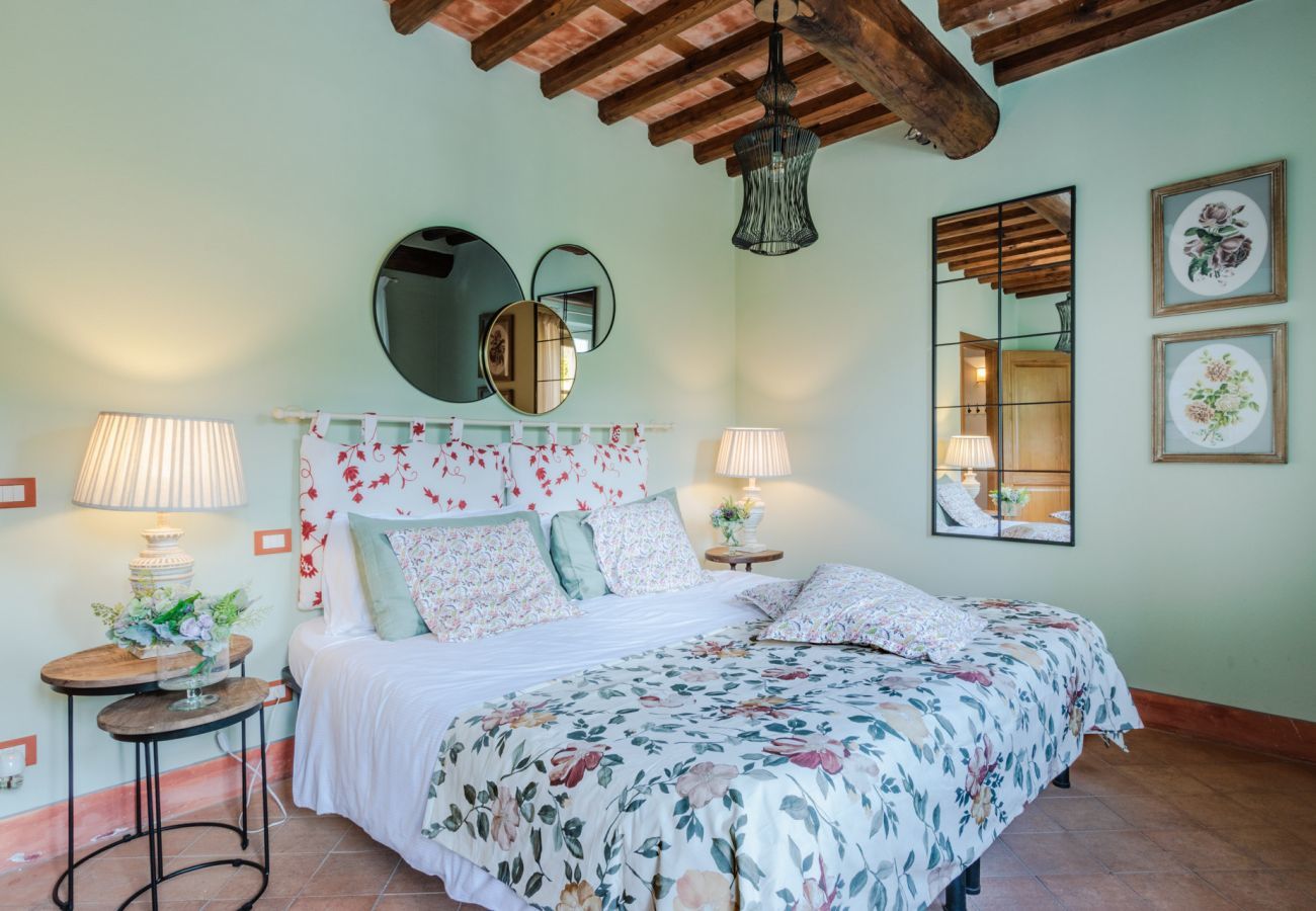 Appartamento a Monte San quirico - Donato, Farmhouse Apartment with Pool