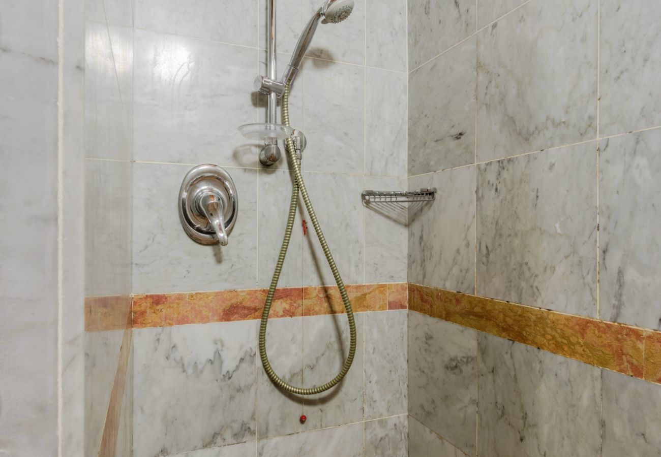 Appartamento a Monte San quirico - Donato, Farmhouse Apartment with Pool