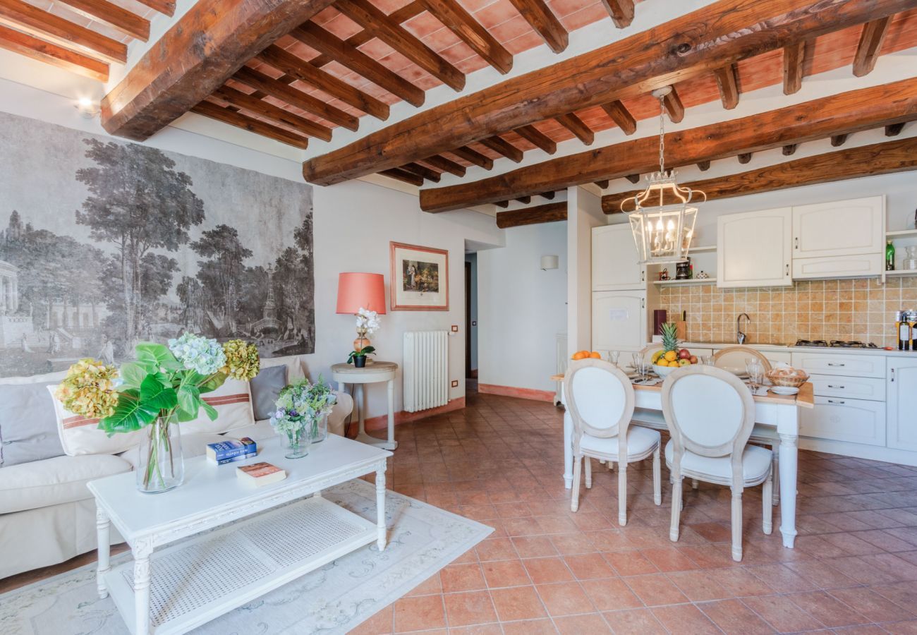 Appartamento a Monte San quirico - Elisa Farmhouse Apartment in Wine Resort
