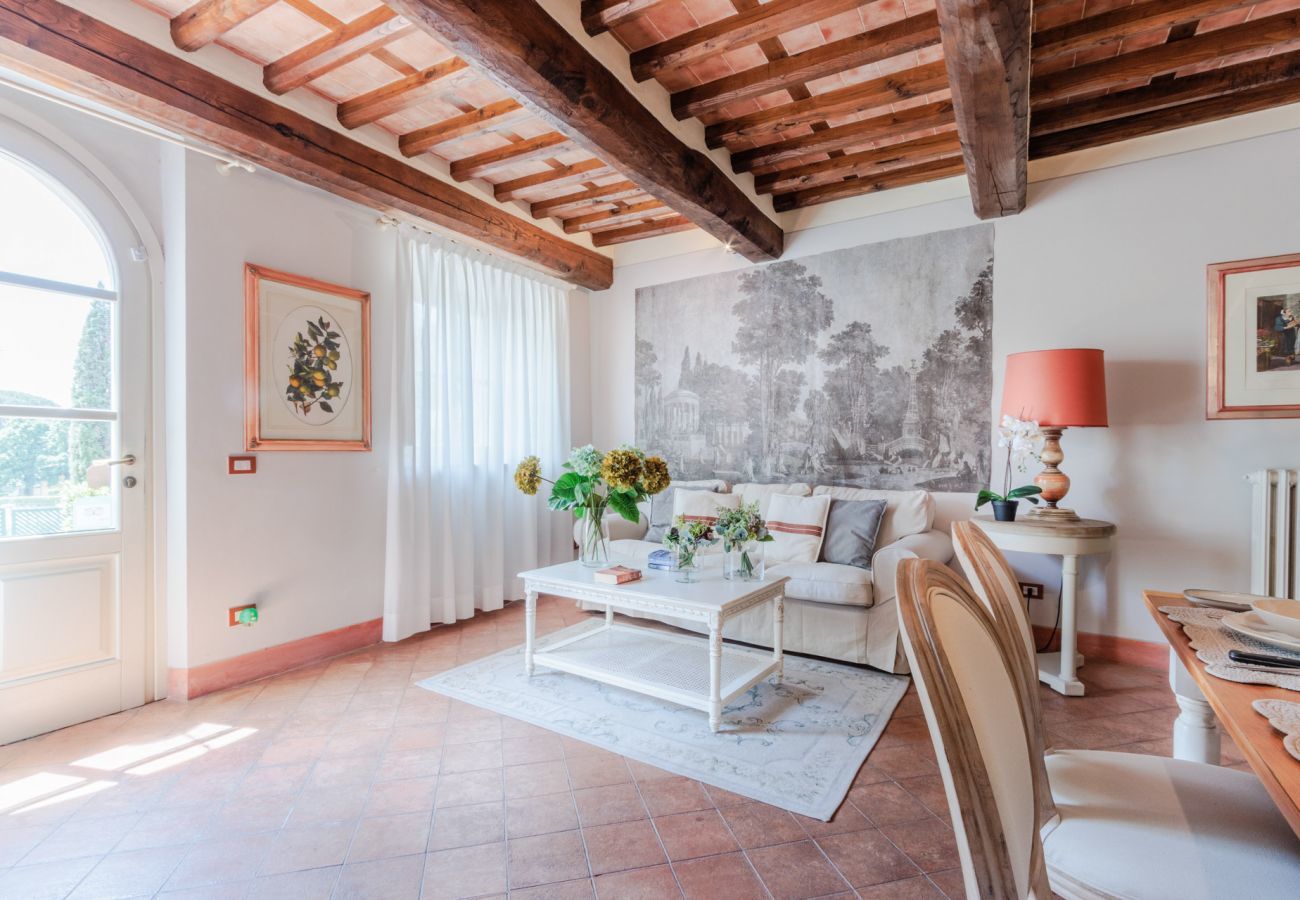 Appartamento a Monte San quirico - Elisa Farmhouse Apartment in Wine Resort