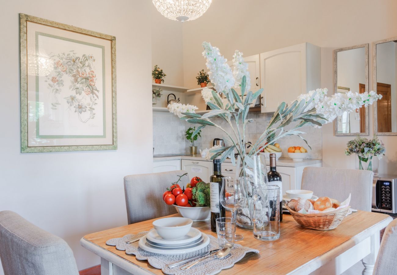 Appartamento a Monte San quirico - Anna Farmhouse Apartment in Wine Resort in Lucca