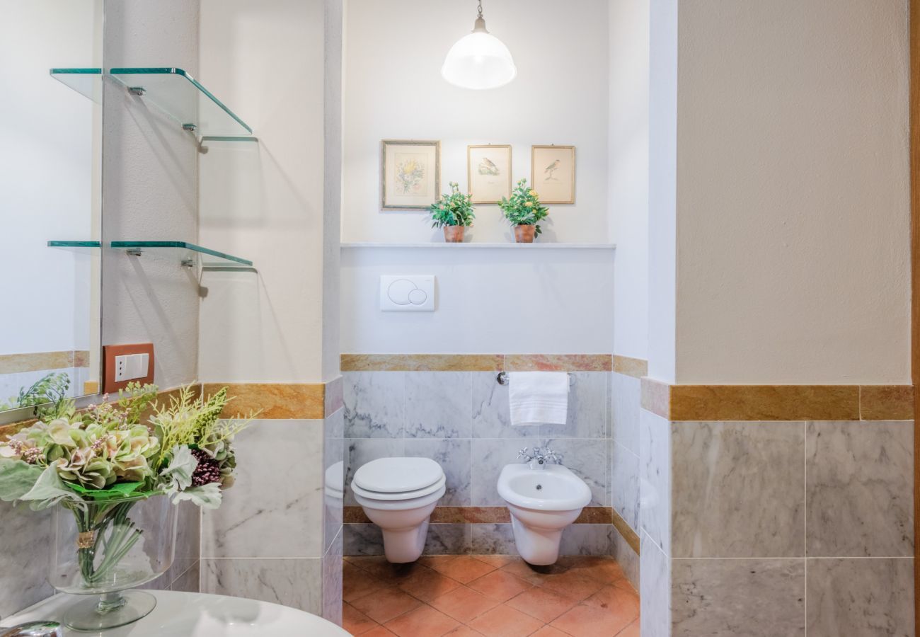 Appartamento a Monte San quirico - Anna Farmhouse Apartment in Wine Resort in Lucca