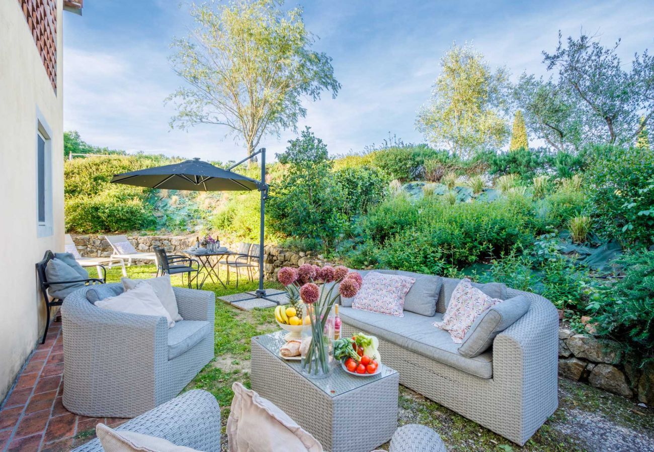 Appartamento a Monte San quirico - Maria Farmhouse Apartment in Wine Resort in Lucca