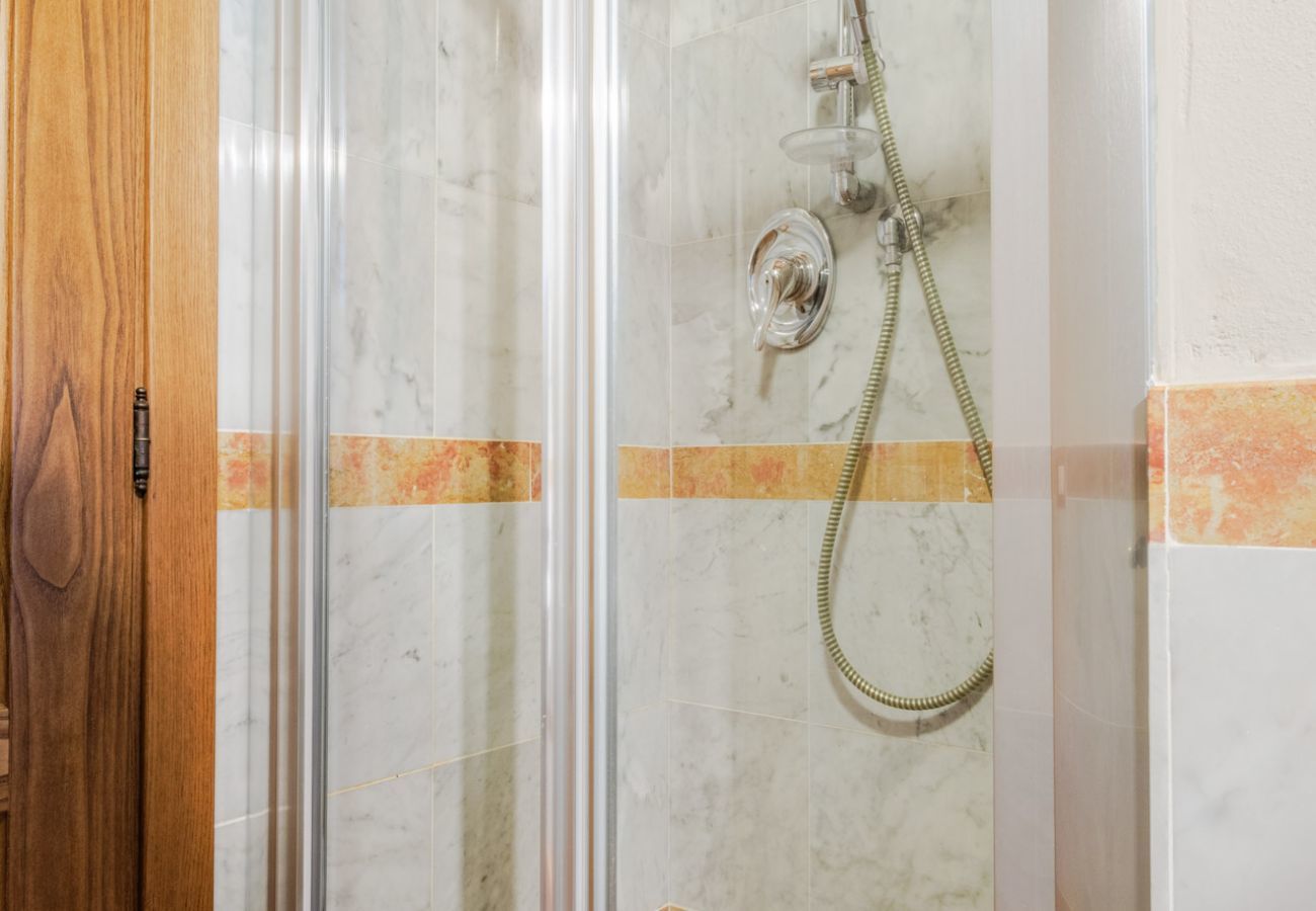 Appartamento a Monte San quirico - Maria Farmhouse Apartment in Wine Resort in Lucca