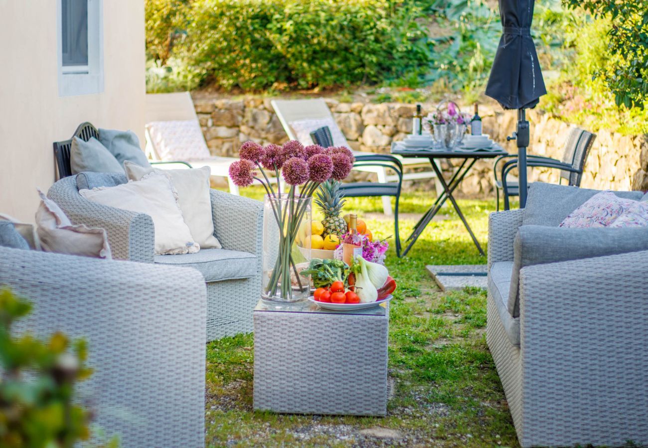 Appartamento a Monte San quirico - Maria Farmhouse Apartment in Wine Resort in Lucca