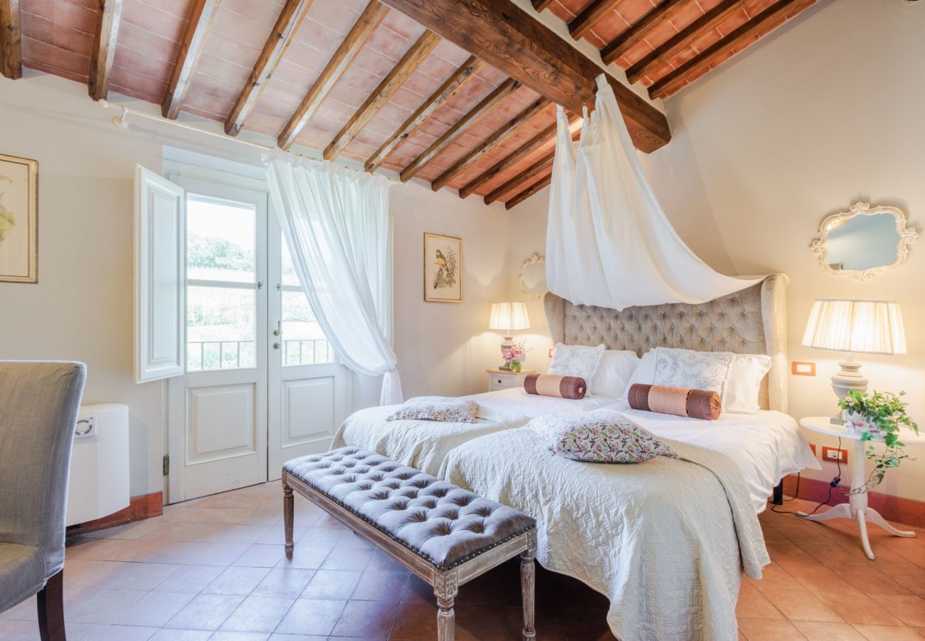 Appartamento a Monte San quirico - Maria Farmhouse Apartment in Wine Resort in Lucca