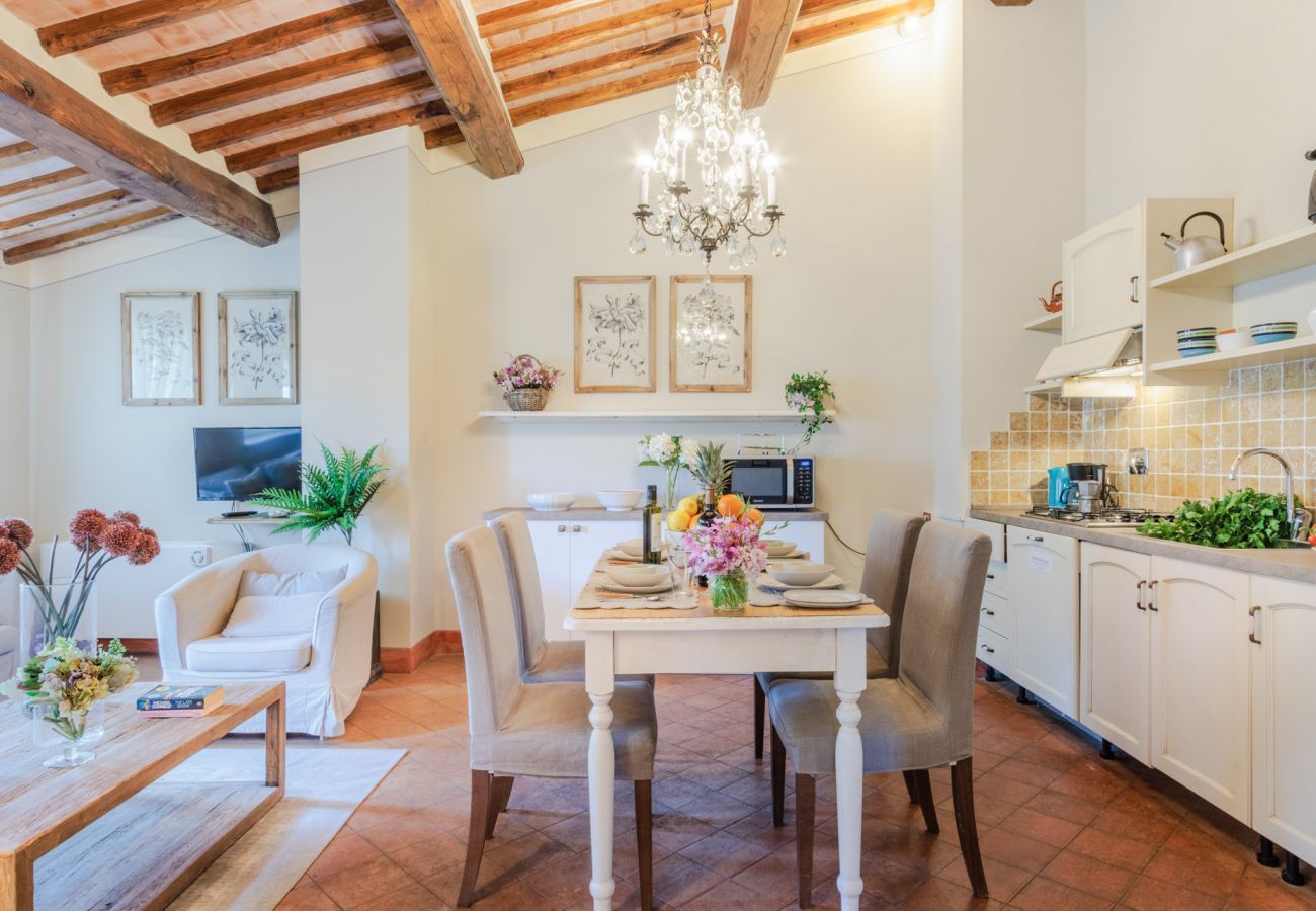 Appartamento a Monte San quirico - Maria Farmhouse Apartment in Wine Resort in Lucca