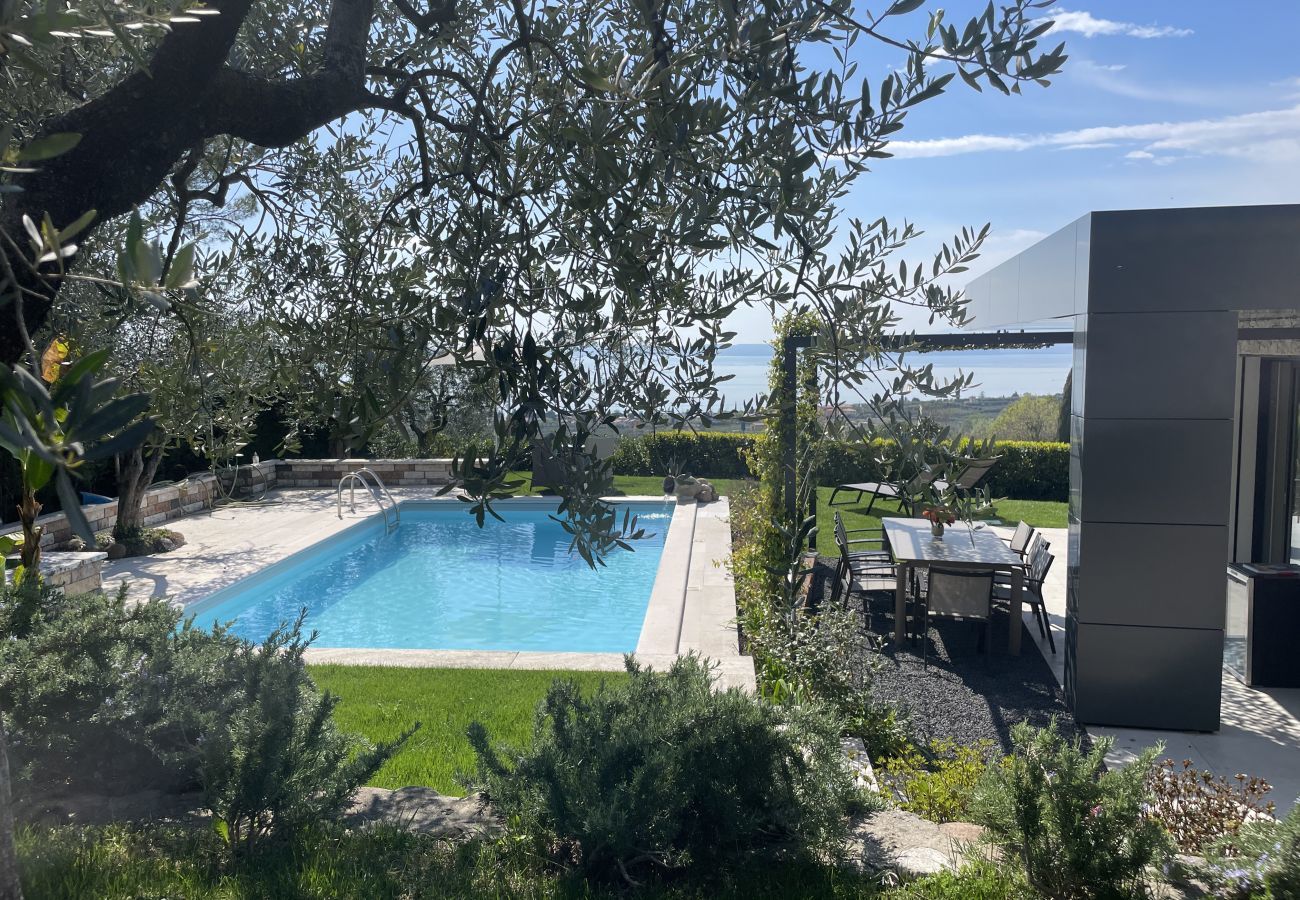 Villa a Bardolino - VILLA ORIZZONTI