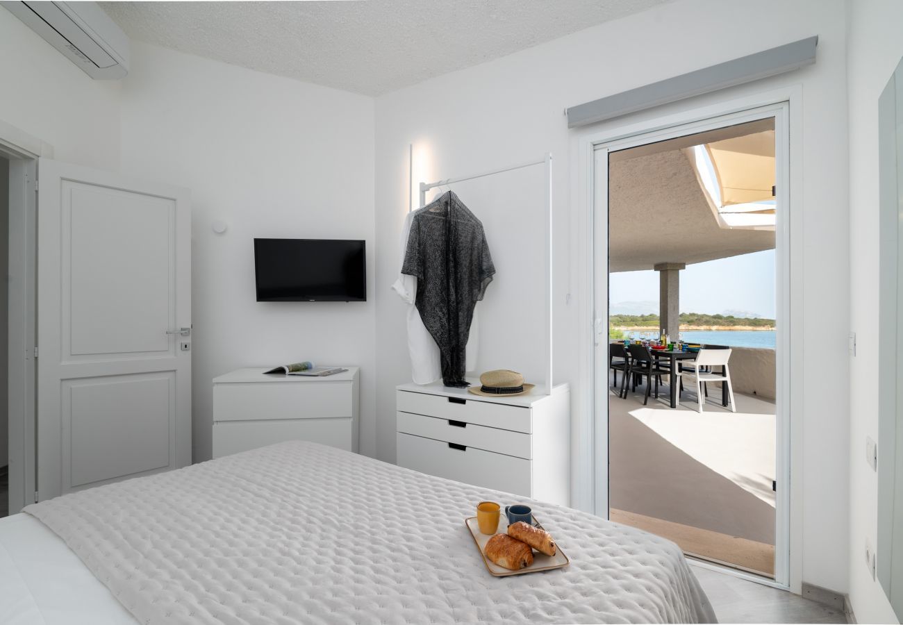 Villa a Olbia - Villa Azul by Klodge - contemporaneo pied dans l'eau con idromassaggio