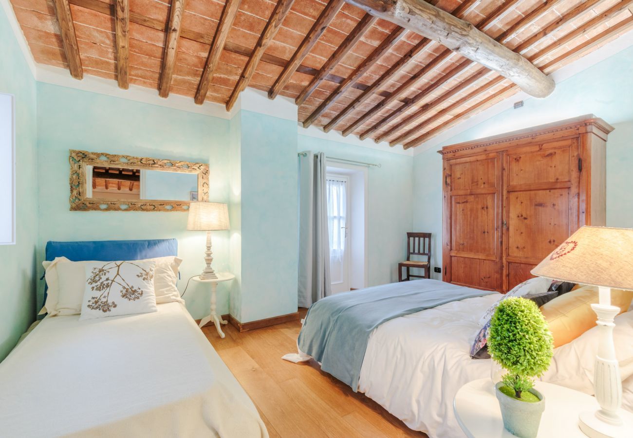 Villa a Chiatri - Rondini Farmhouse