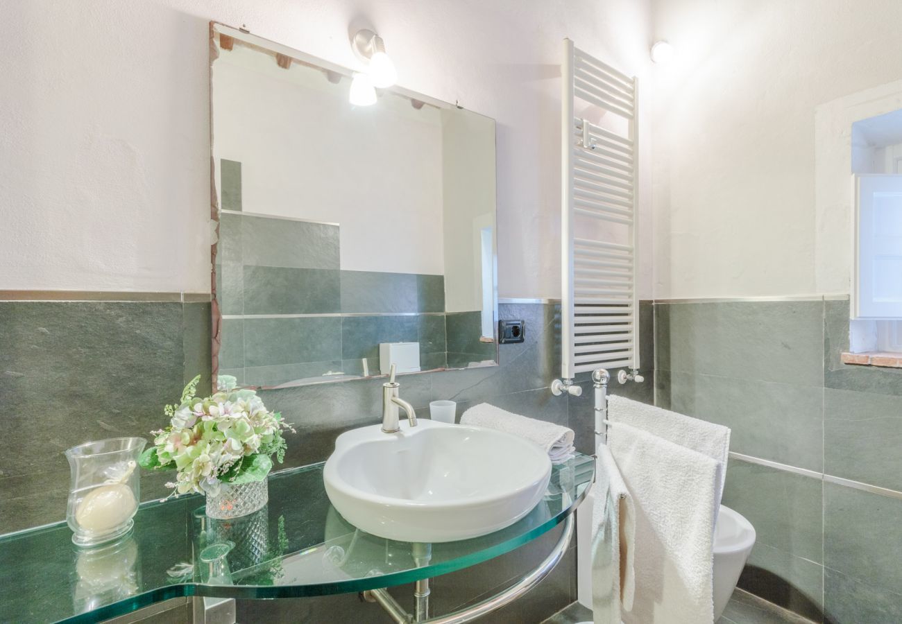 Villa a Chiatri - Rondini Farmhouse