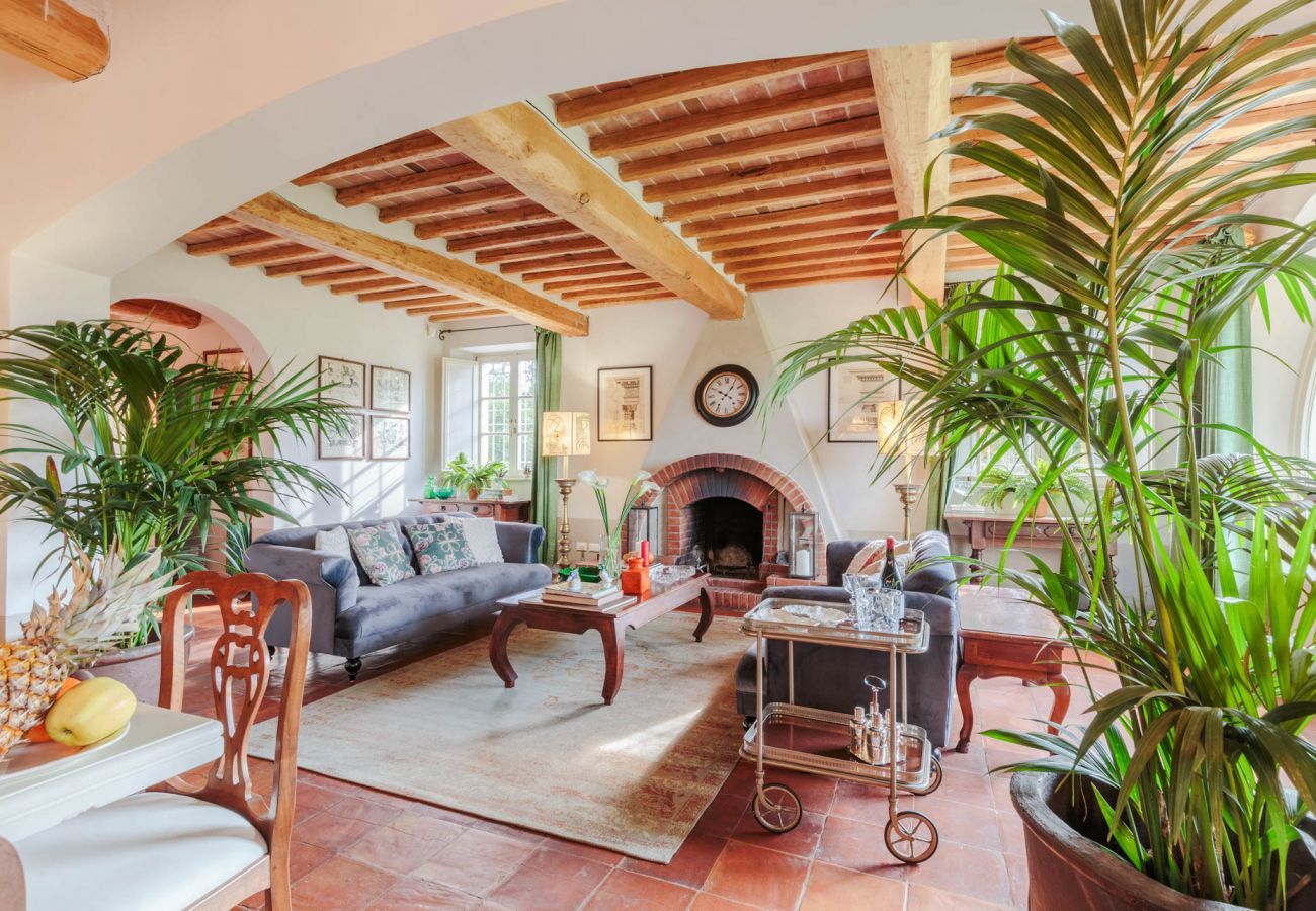 Villa a Orentano - Villa Drago