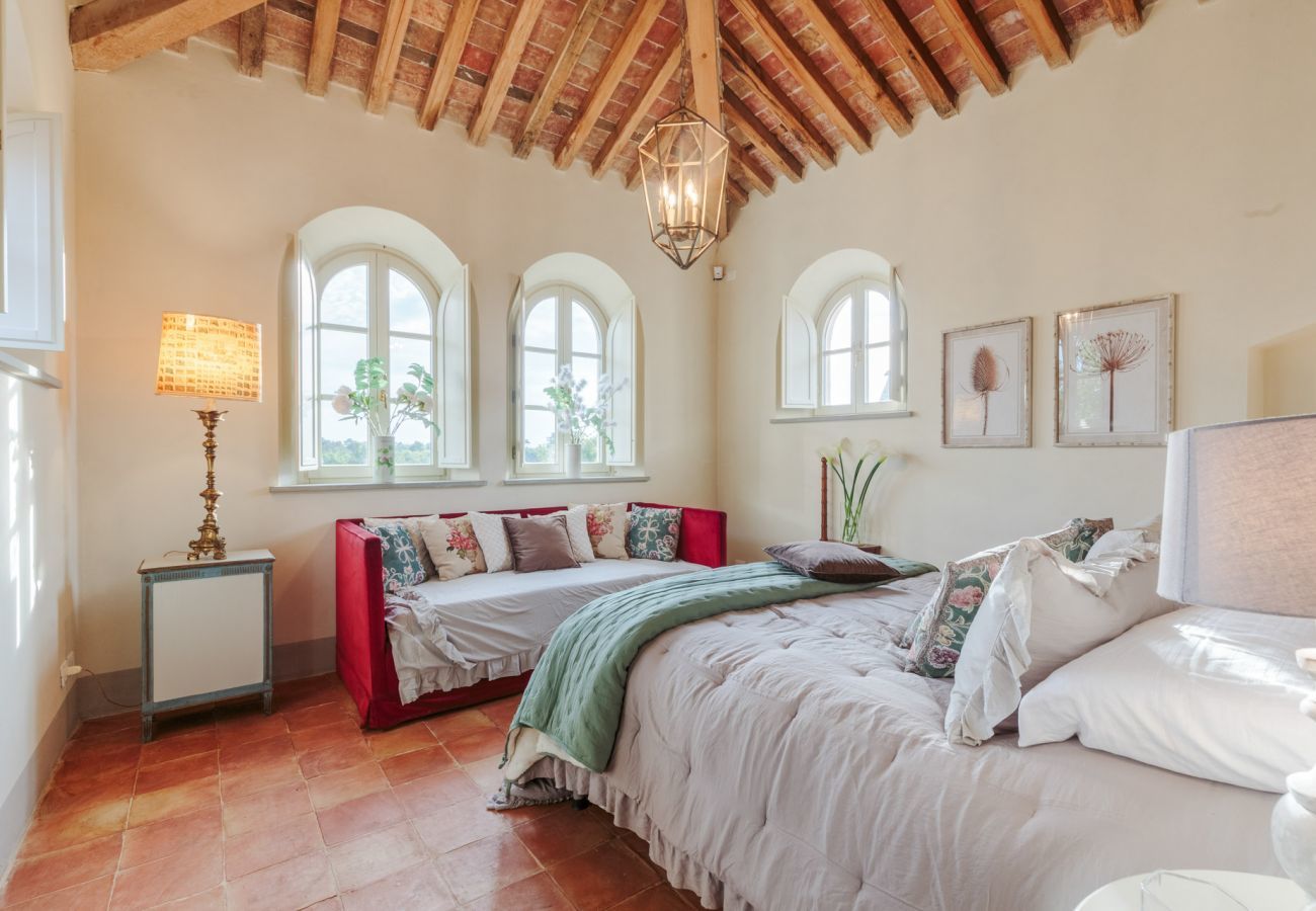 Villa a Orentano - Villa Drago