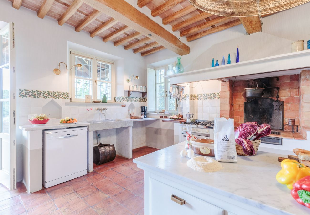 Villa a Orentano - Villa Drago