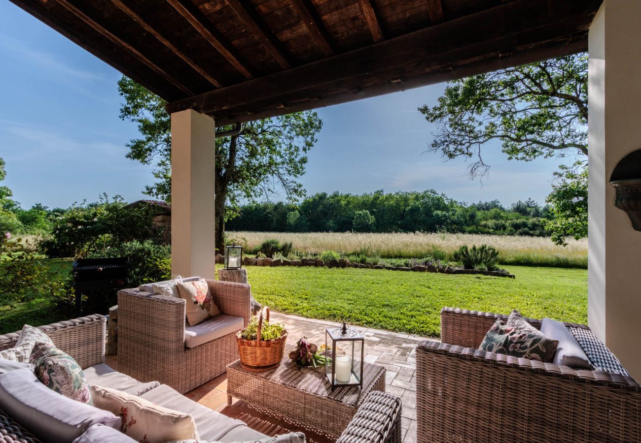 Villa a Orentano - Villa Drago, an authentic Farmhouse with Private Pool in Orentano