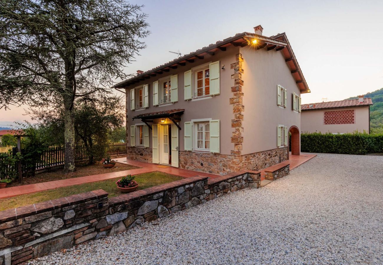 Villa a Lucca - Villa Dondolino