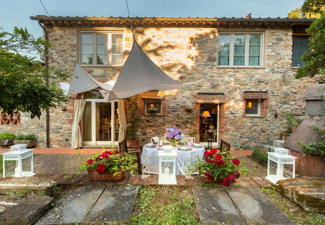 Villa a Capannori - Villa Ester