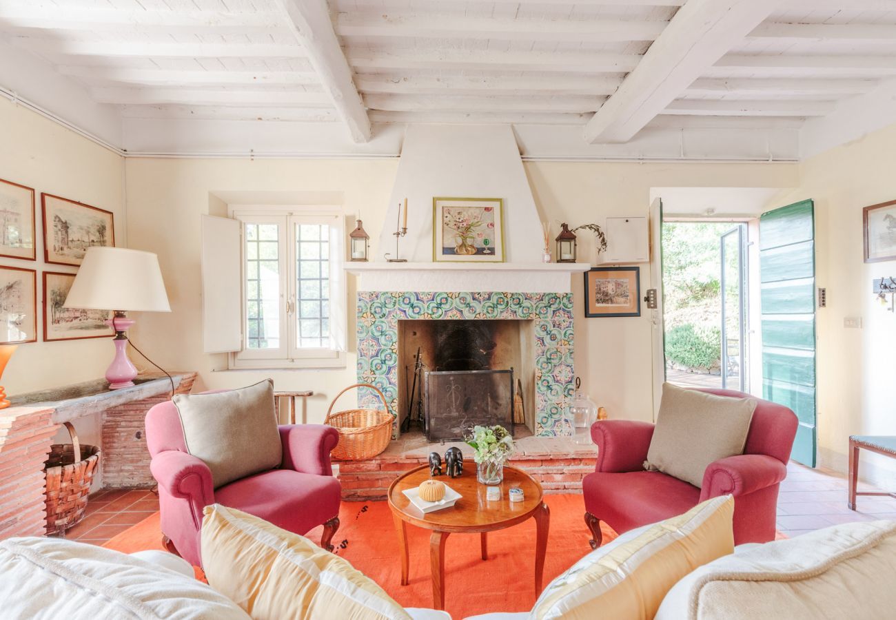 Villa a Camaiore - Villa Birdsong