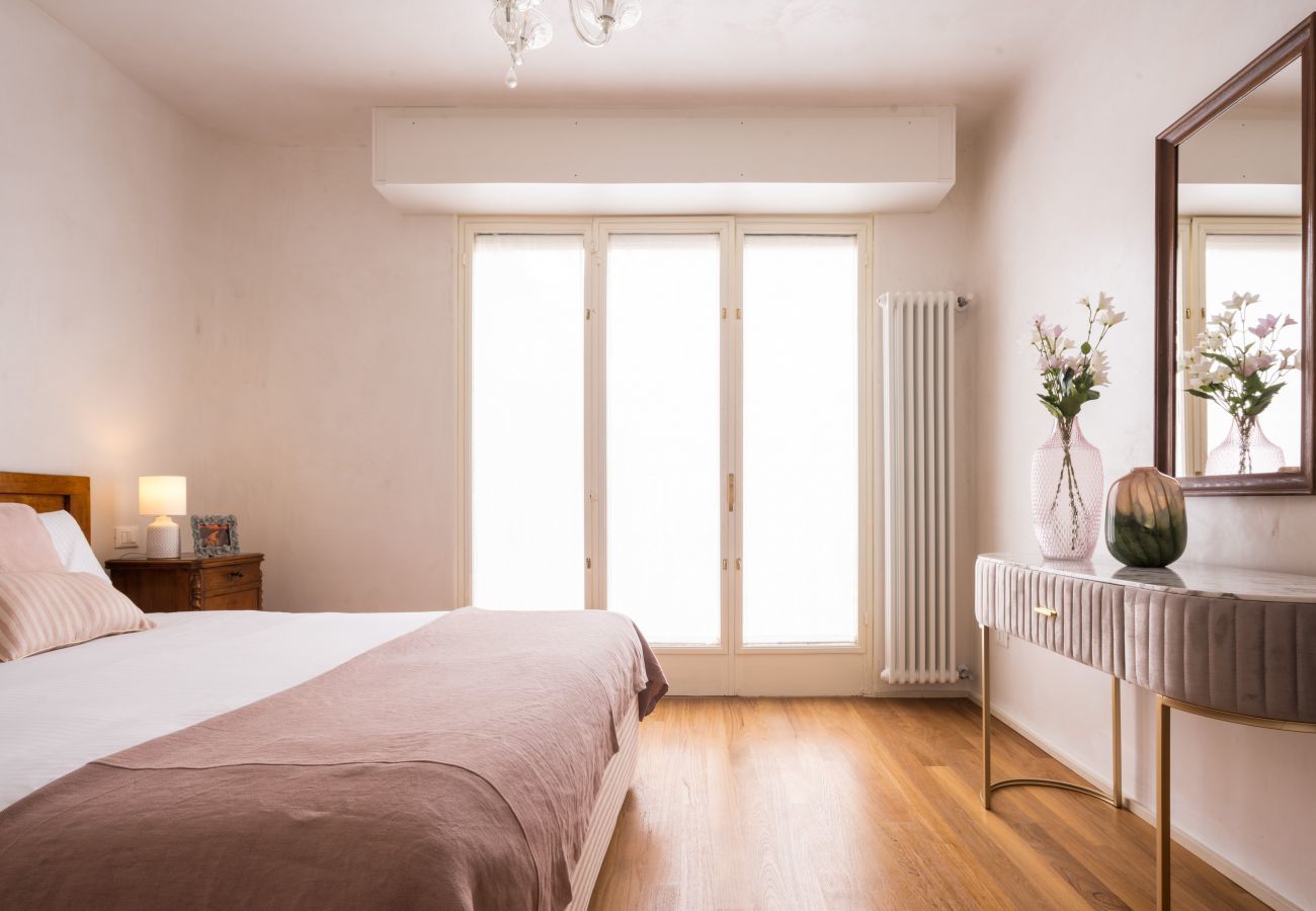 Appartamento a Venezia - Venetian Palace Gold Apartment with Balcony R&R