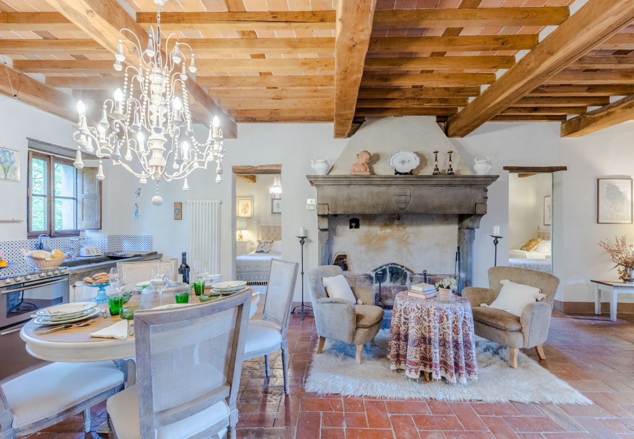 Appartamento a Piano di Coreglia - Casa Cassettari Apartment with Garden