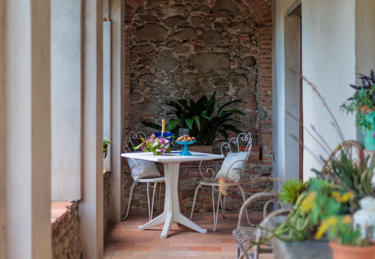 Appartamento a Piano di Coreglia - Casa Cassettari Apartment with Garden