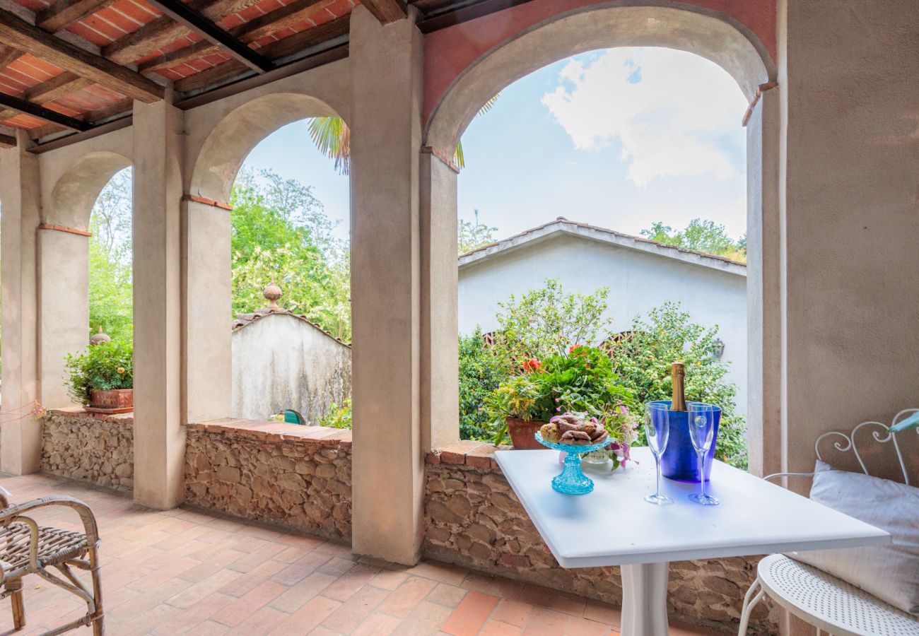 Appartamento a Piano di Coreglia - Casa Cassettari Apartment with Garden