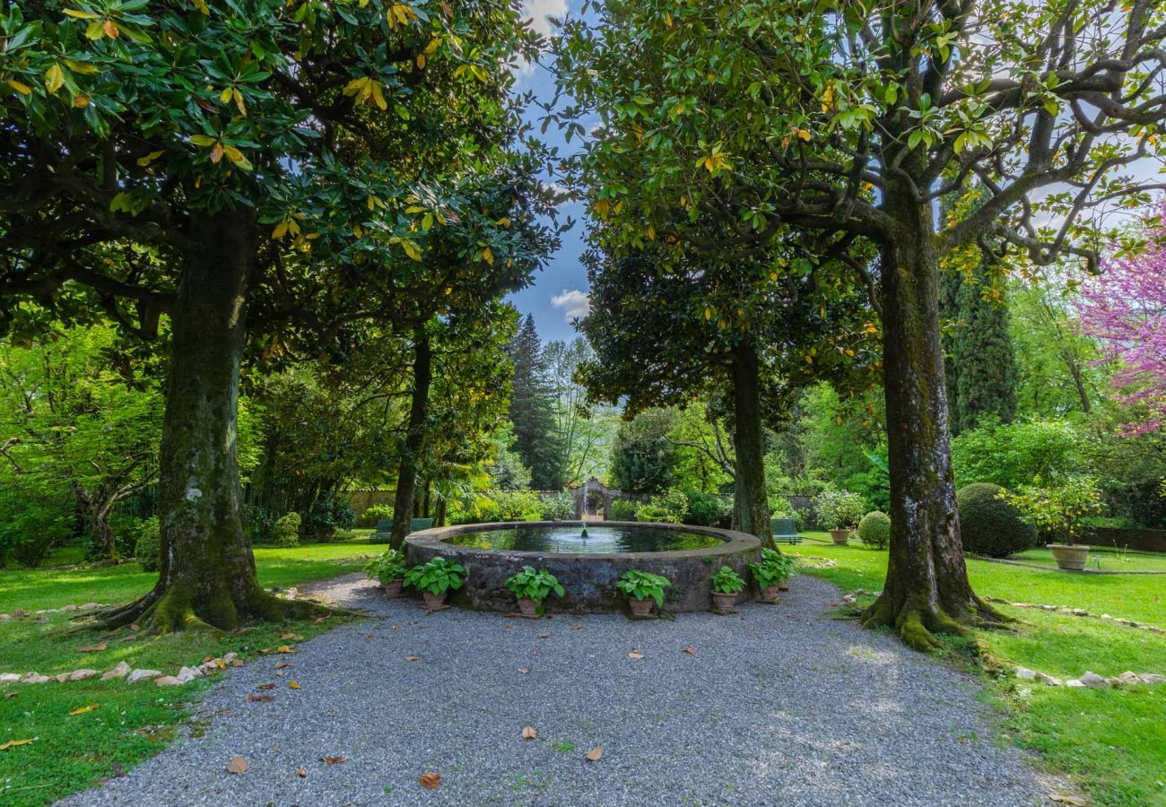 Appartamento a Piano di Coreglia - Casa Cassettari Apartment with Garden