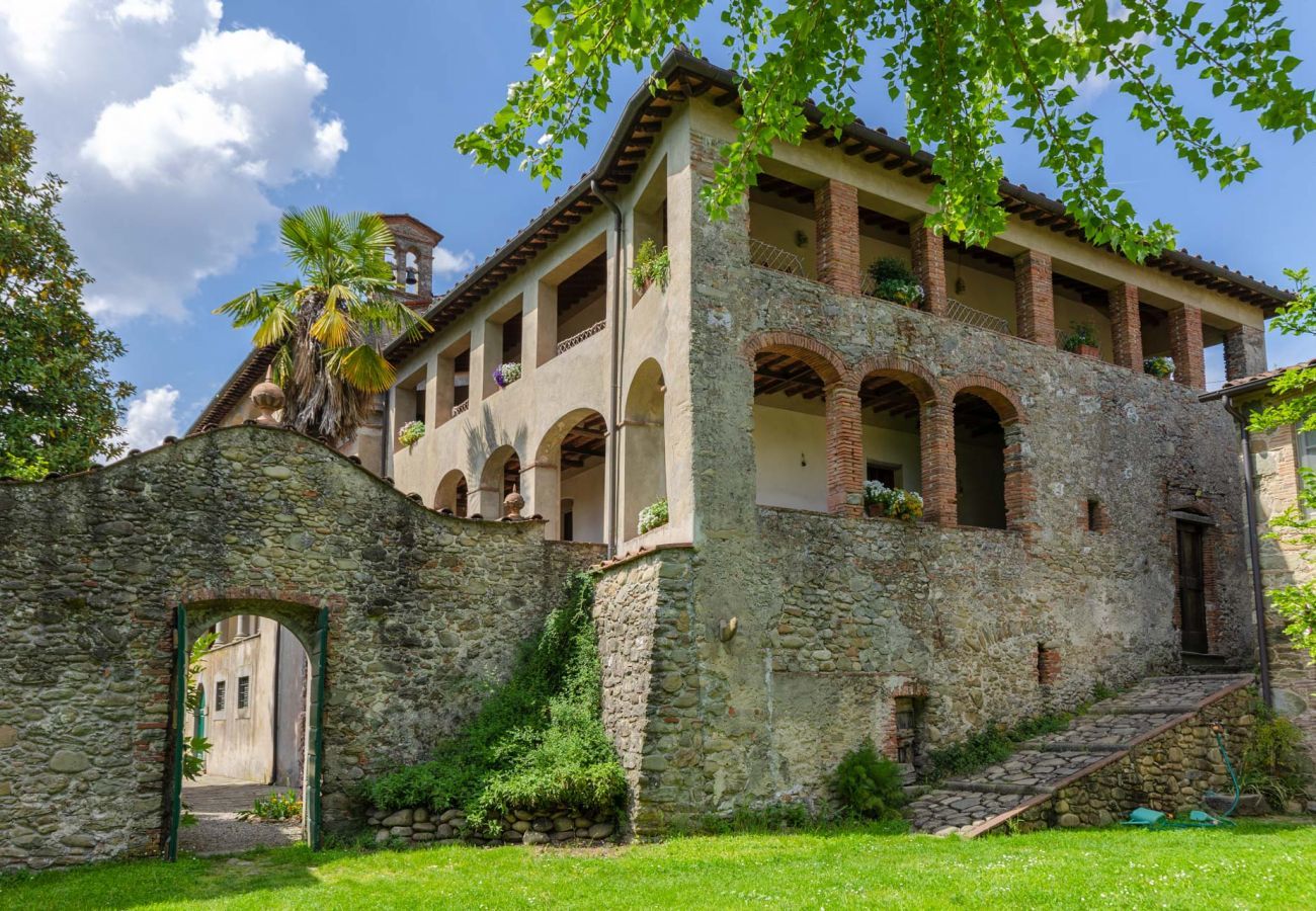 Appartamento a Piano di Coreglia - Casa Cassettari Apartment with Garden