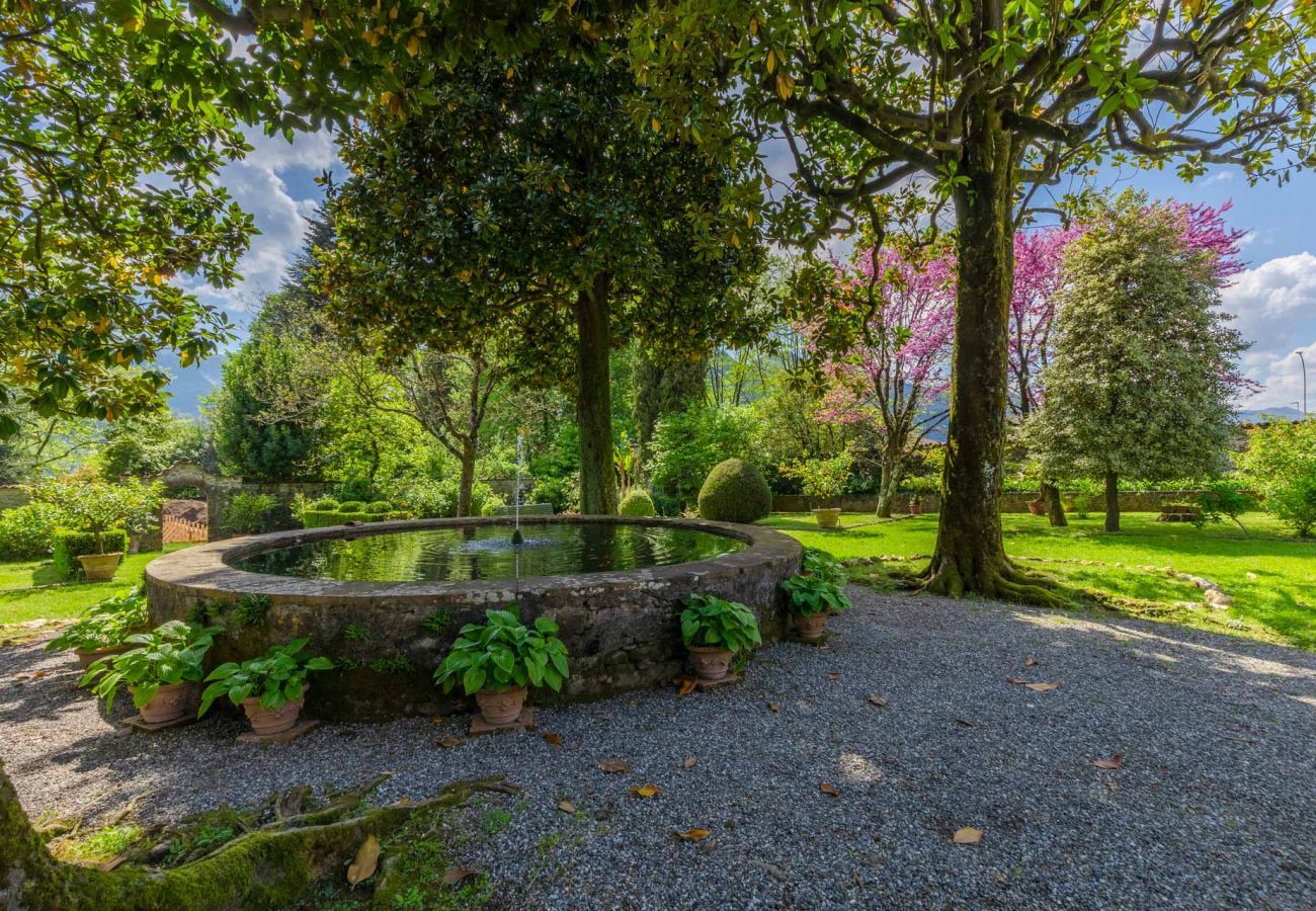 Appartamento a Piano di Coreglia - Casa Cassettari Apartment with Garden