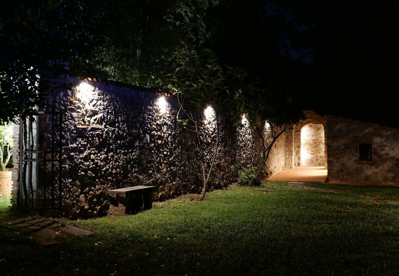 Appartamento a Piano di Coreglia - Casa Cassettari Apartment with Garden