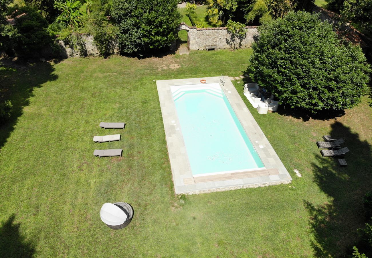 Appartamento a Piano di Coreglia - Casa Cassettari Apartment with Garden