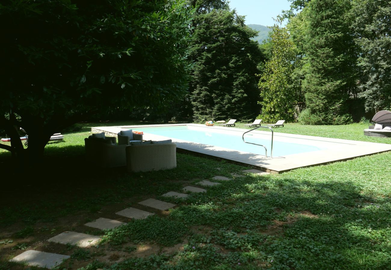 Appartamento a Piano di Coreglia - Casa Cassettari Apartment with Garden