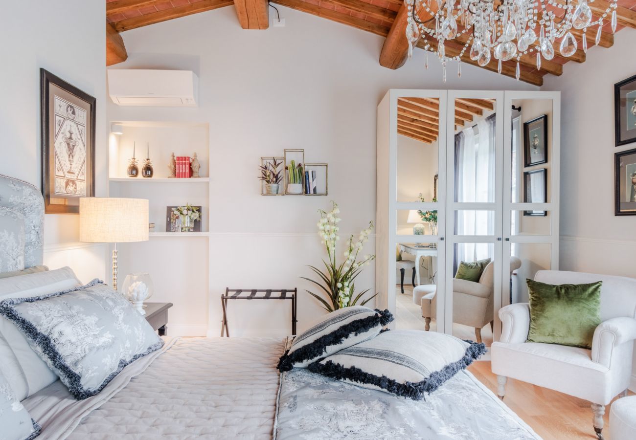 Villa a Montecarlo - Villa Flora