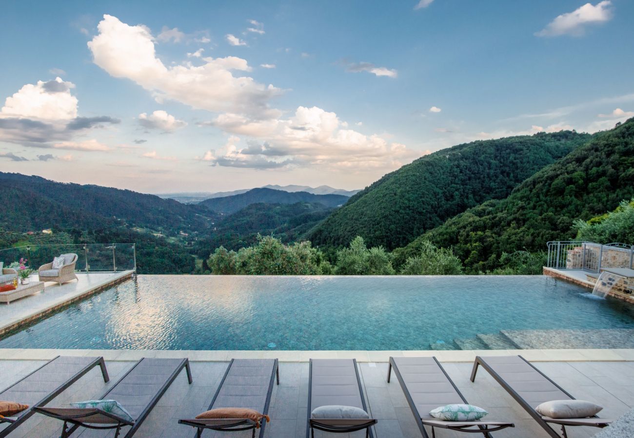 Villa a Pescaglia - Villa Grema