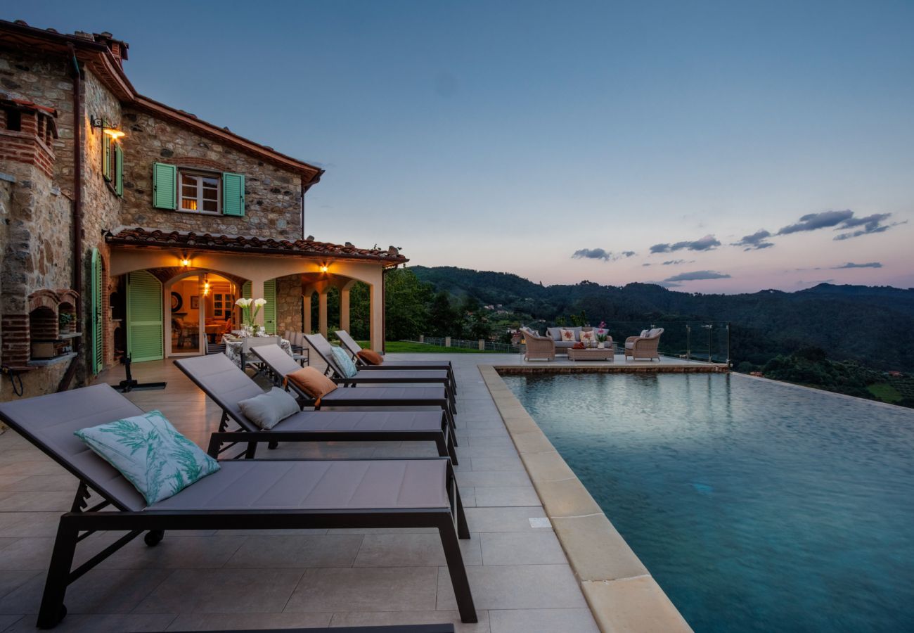 Villa a Pescaglia - Villa Grema
