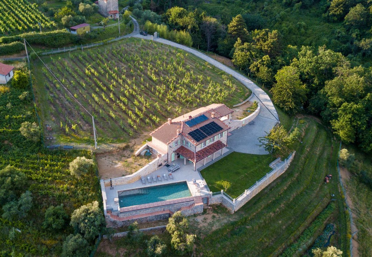 Villa a Pescaglia - Villa Grema