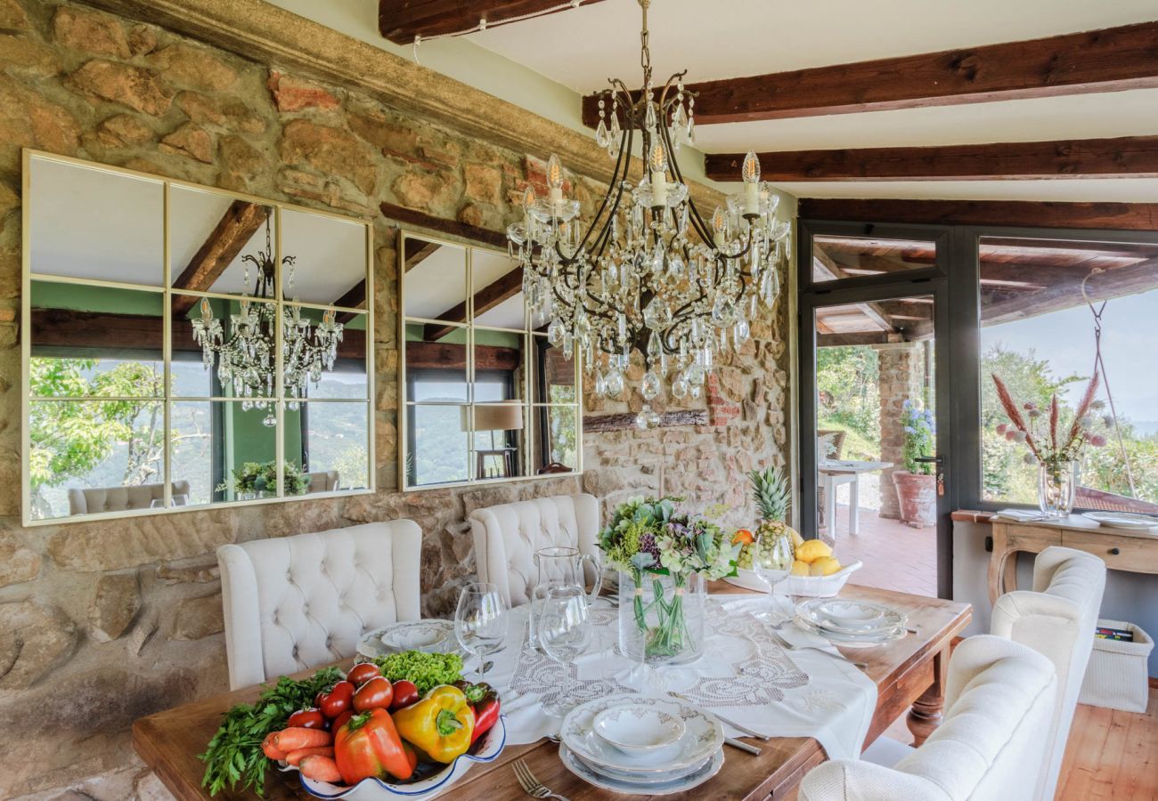 Villa a Pescia - Sospirata Farmhouse